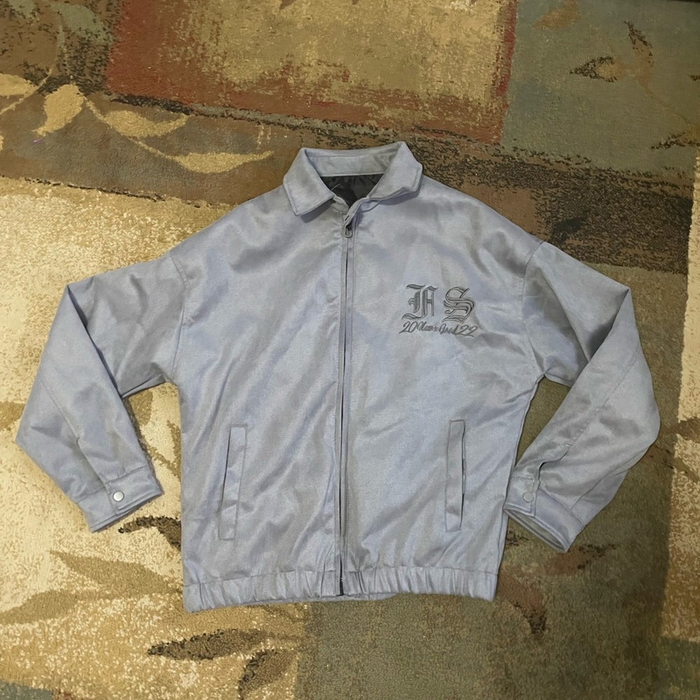 Gray Lightweight Shirt Jacket with Streamlined Silhouette